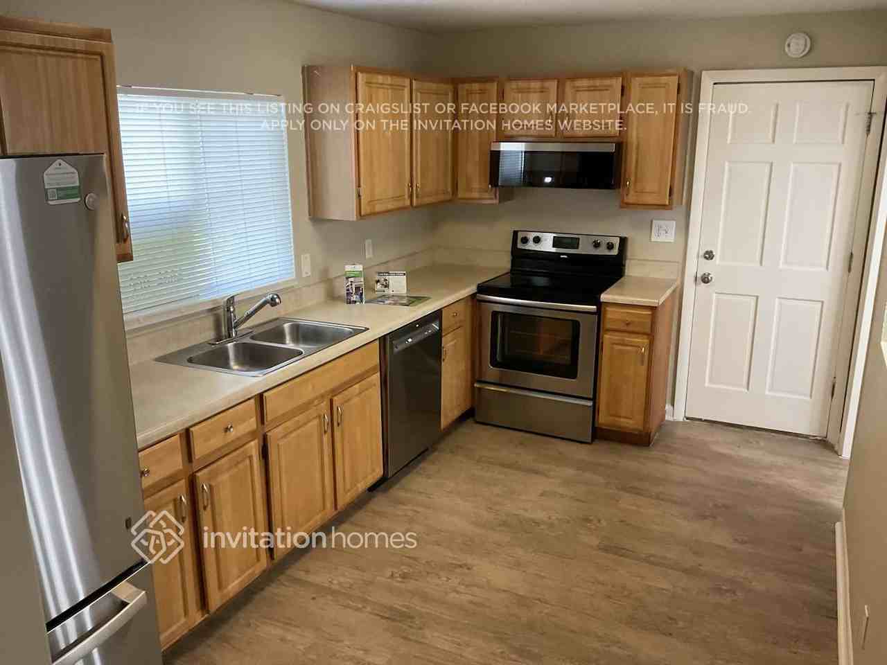 3212 Cashmere Dr - Photo 3 of 12