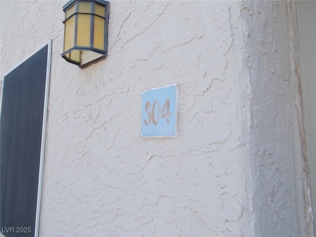 2064 Mesquite Ln #304 - Photo 2 of 17