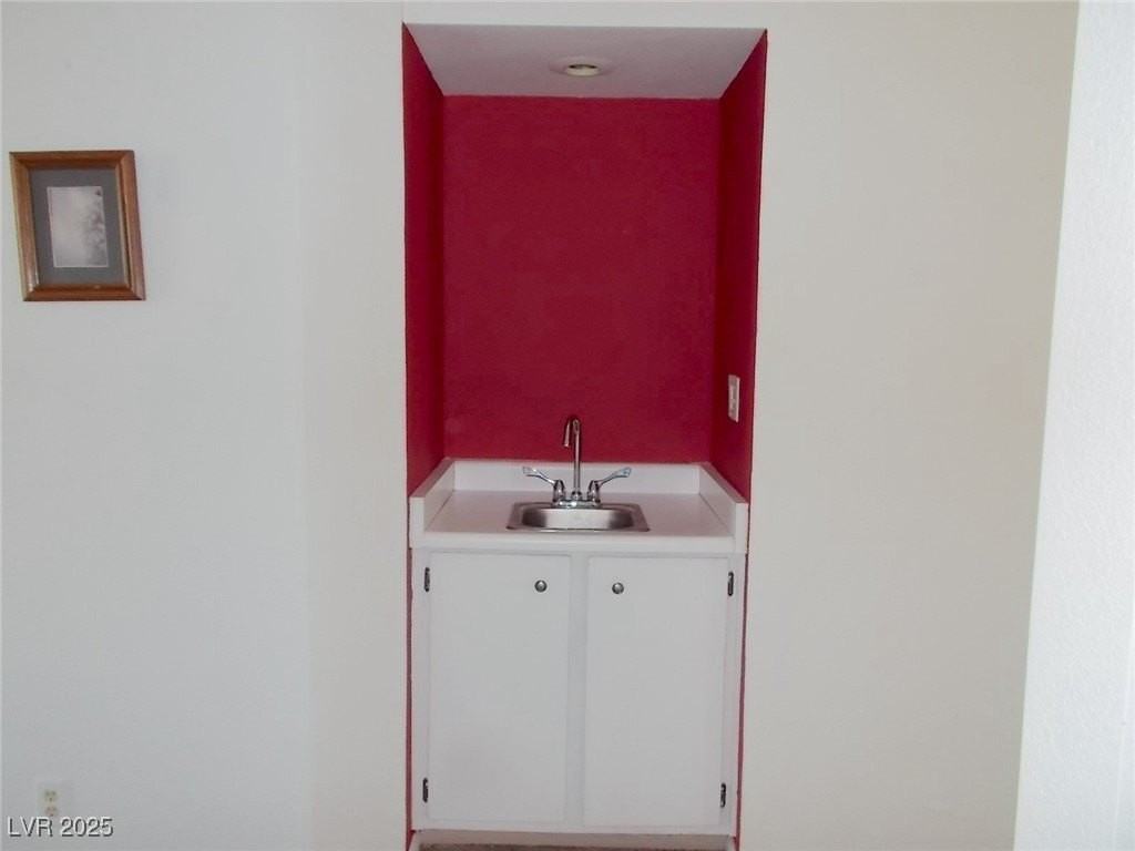 2064 Mesquite Ln #304 - Photo 7 of 17