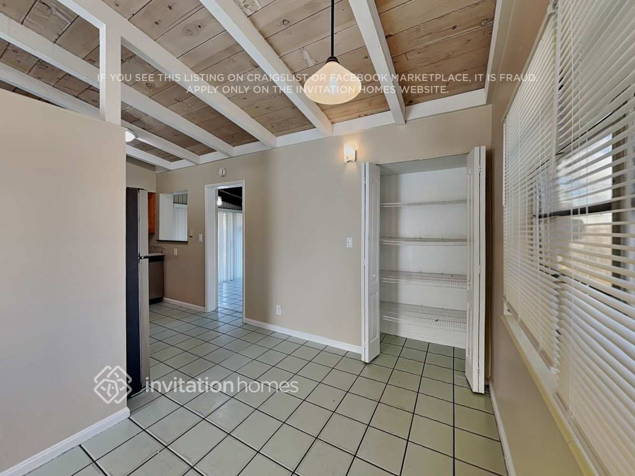 1275 Sw 28th Rd - Photo 6 of 19