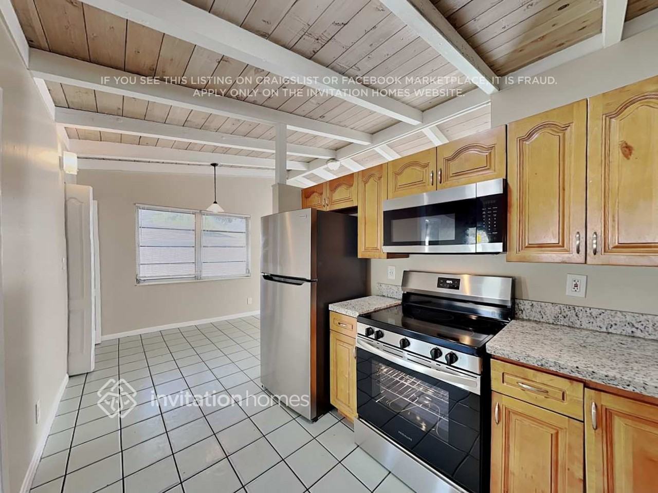 1275 Sw 28th Rd - Photo 7 of 19