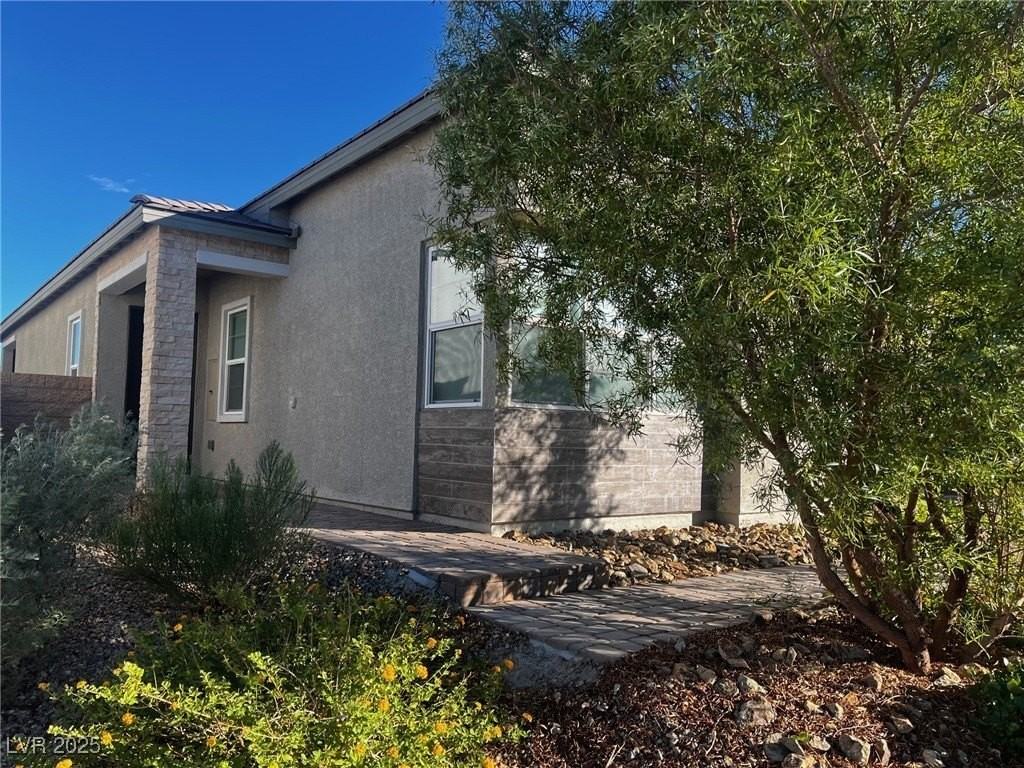 9040 Skye Canyon Ranch St - Photo 2 of 13