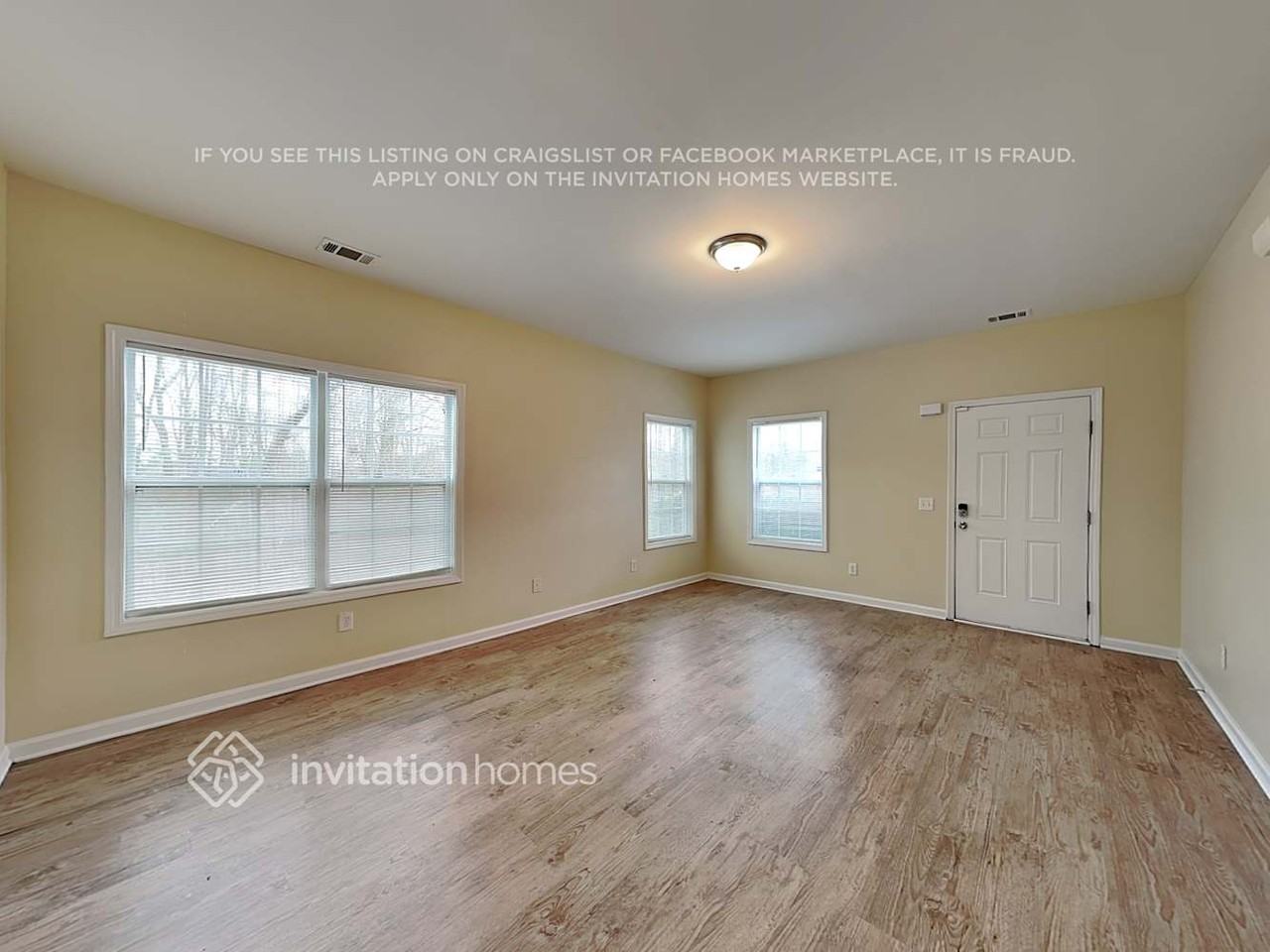 2420 Brighton Ct - Photo 4 of 22