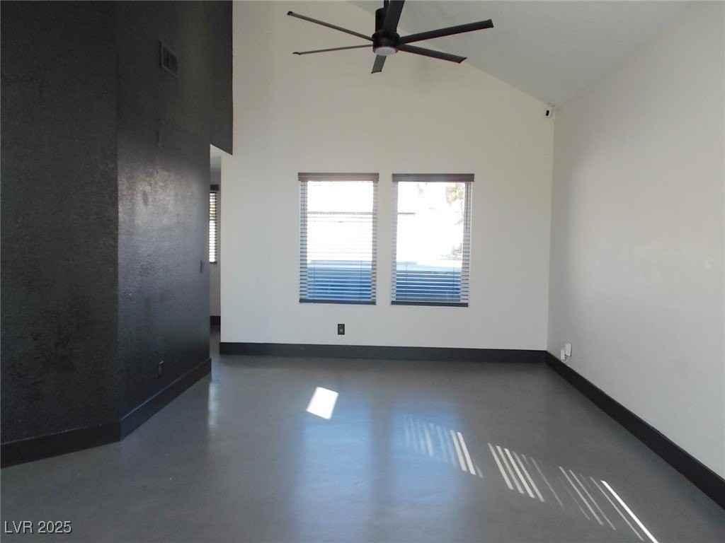 1506 Champagne Cir - Photo 3 of 32