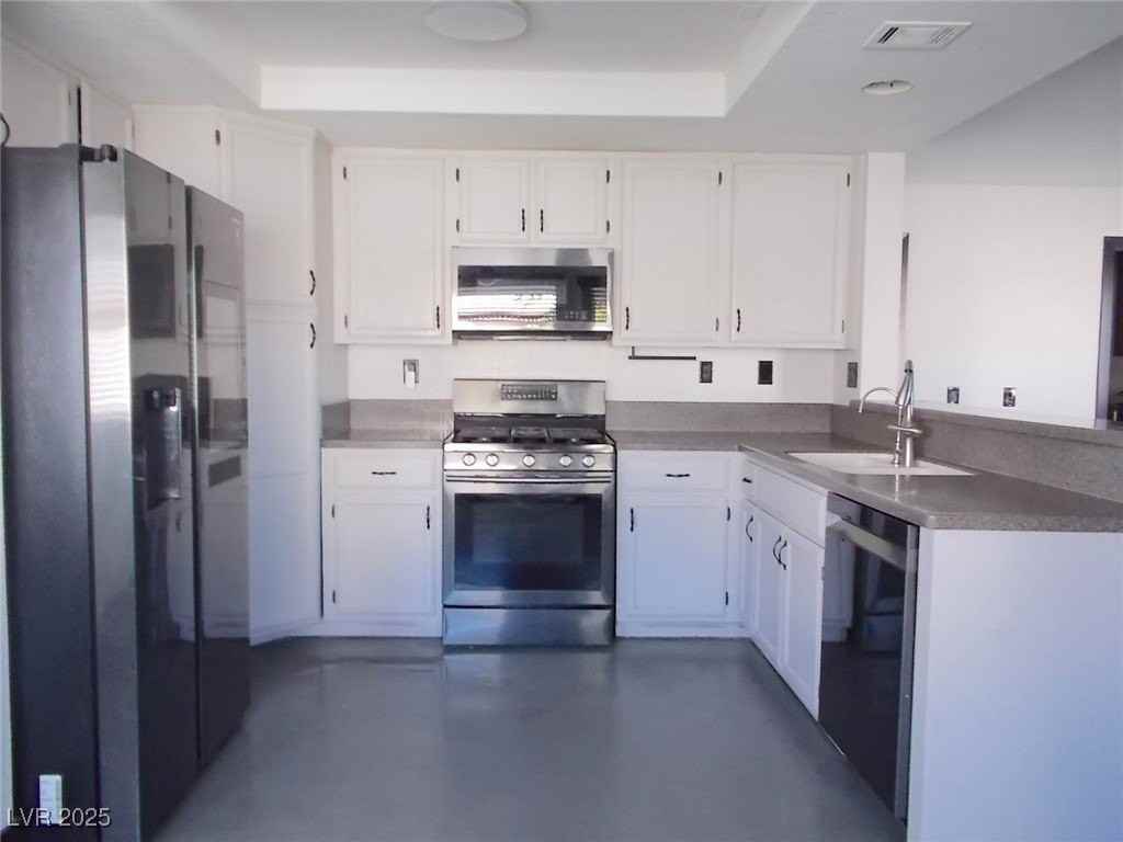 1506 Champagne Cir - Photo 6 of 32