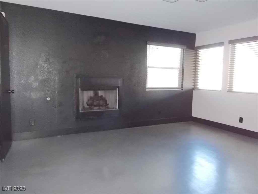 1506 Champagne Cir - Photo 7 of 32