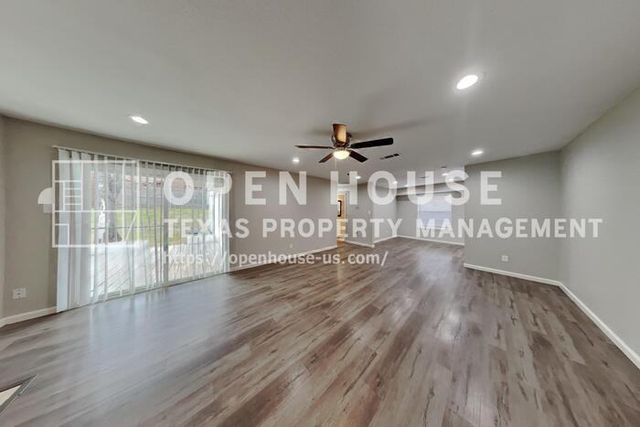 3714 French Wood Dr - Photo 4 of 20