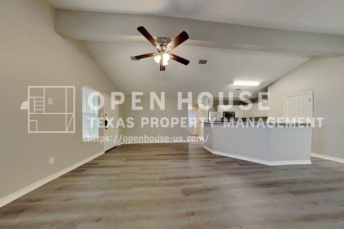 4938 Comal River Loop - Photo 4 of 16