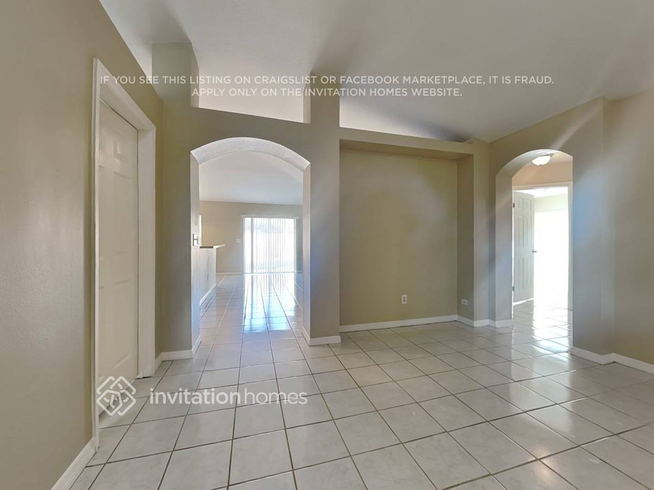 717 Sand Ridge Dr - Photo 4 of 19