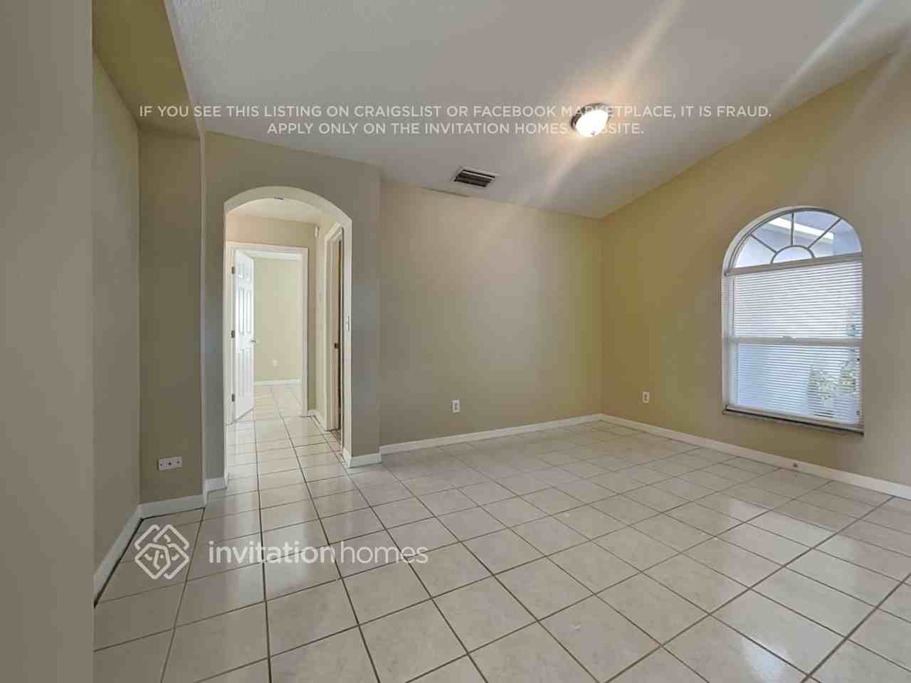 717 Sand Ridge Dr - Photo 5 of 19