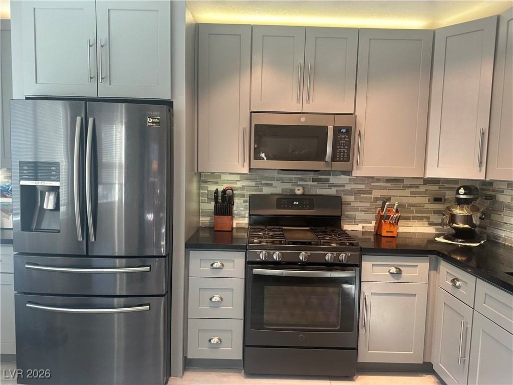 820 Bergamont Dr - Photo 2 of 37