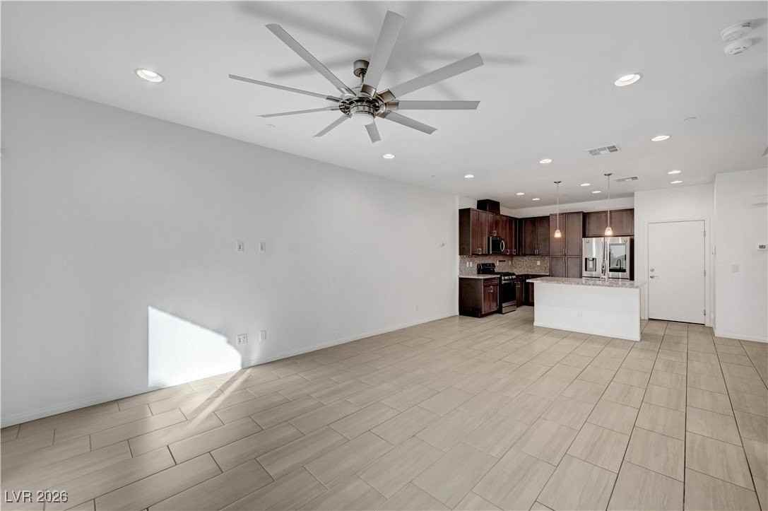 985 Via Lombardi Ave - Photo 6 of 24