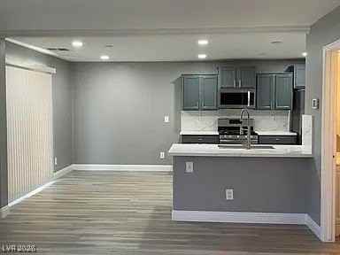 8928 Marmo Ave - Photo 7 of 43