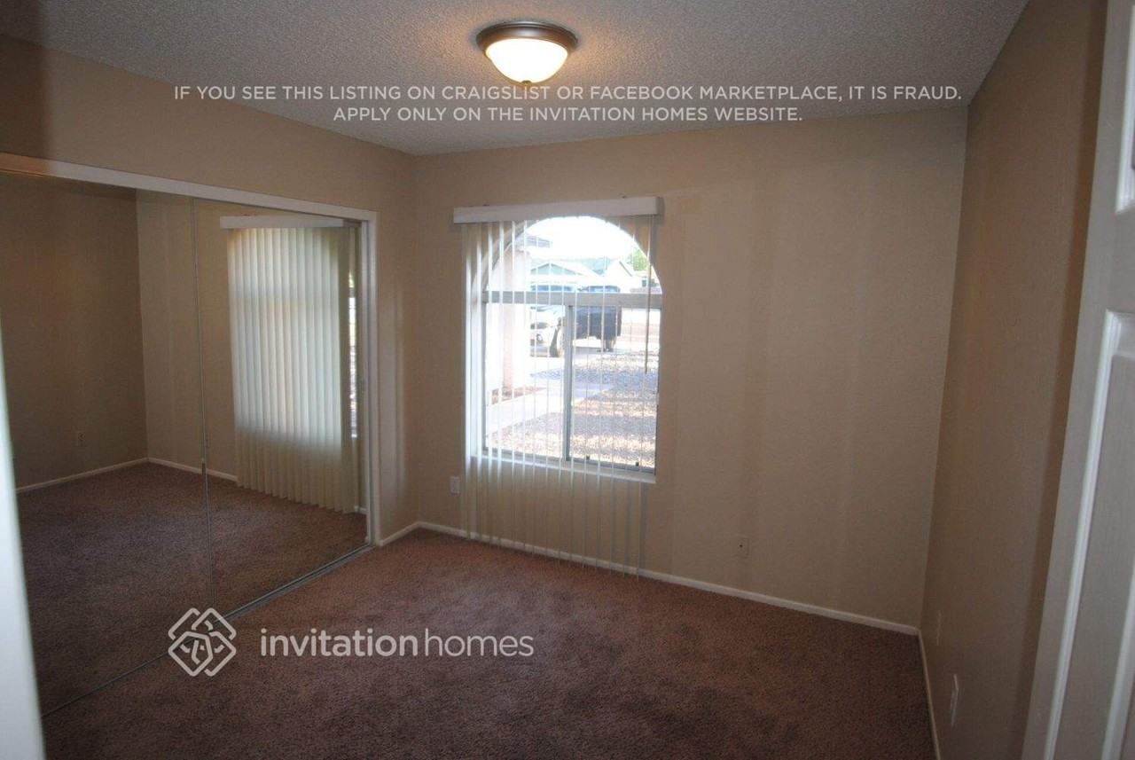 5256 W Cholla St - Photo 3 of 12