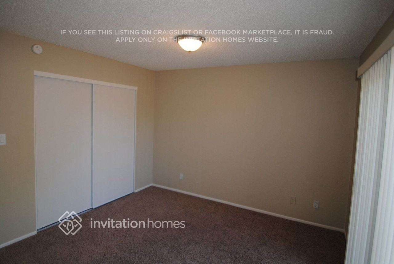 5256 W Cholla St - Photo 4 of 12