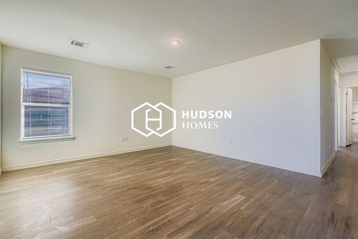 1423 Nw 16th Ave #A - Photo 4 of 14