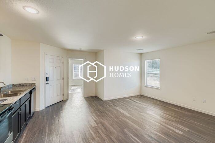 1432 Nw 11th Ave #1 - Photo 5 of 14