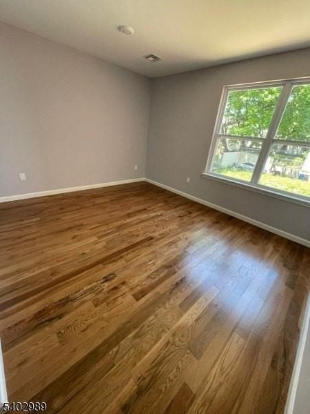 201 Schuyler Ave - Photo 5 of 12