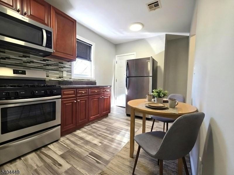 20 Yates Ave - Photo 3 of 15