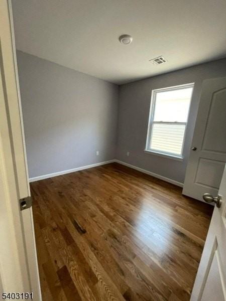 201 Schuyler Ave - Photo 3 of 11