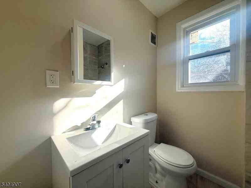 58 Florida St #2 - Photo 7 of 9