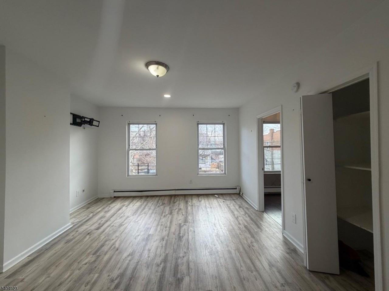 123 N Main St #2 - Photo 2 of 7