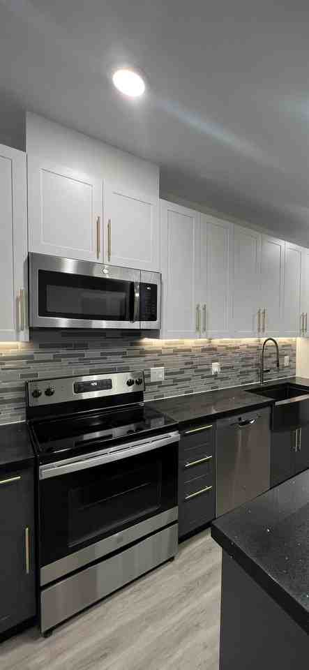 211 Baldwin Ave #207 - Photo 5 of 26