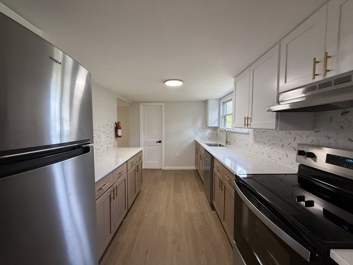 259 Telegraph Rd - Photo 7 of 35