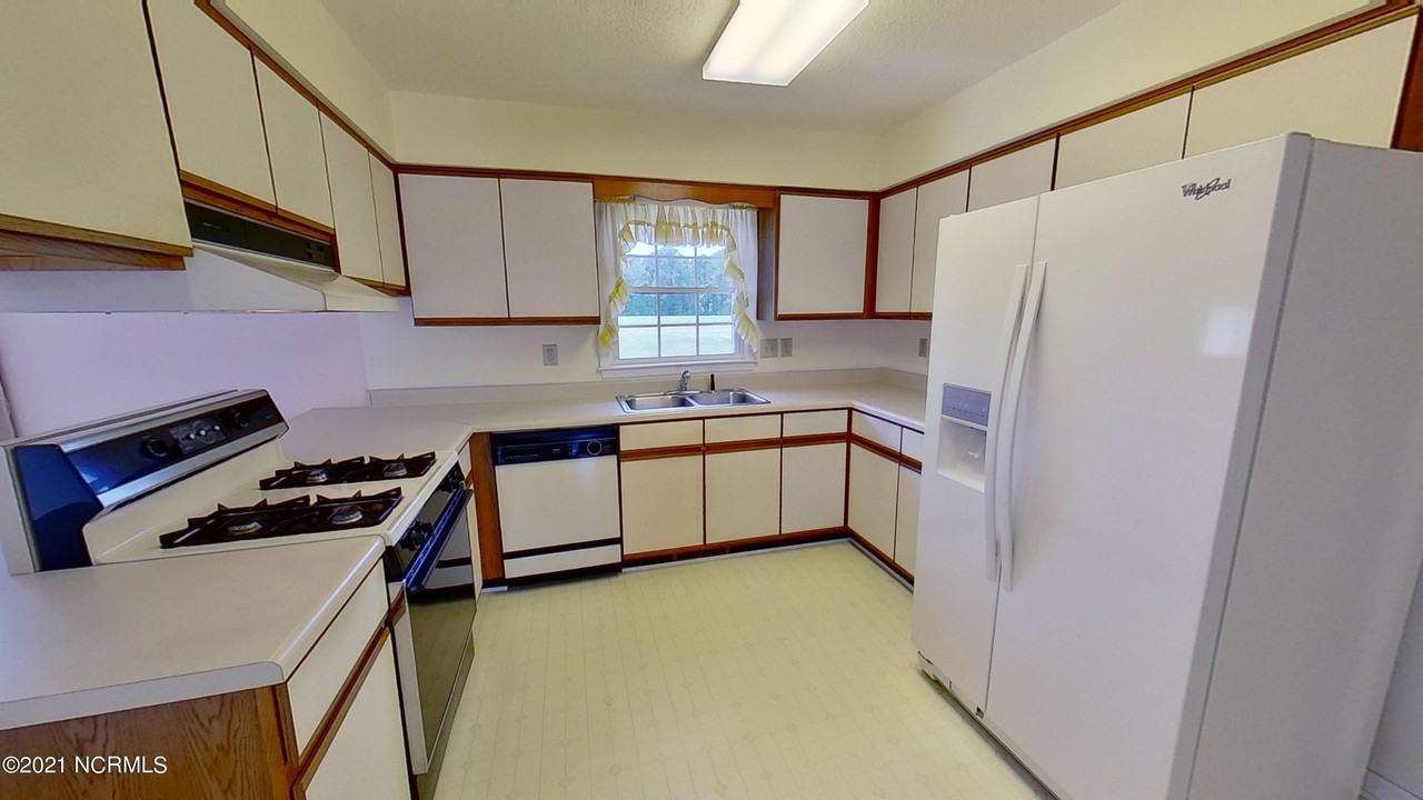 Wallace Hwy - Photo 4 of 30