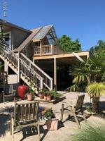 featured image of 464 Russells Creek Rd