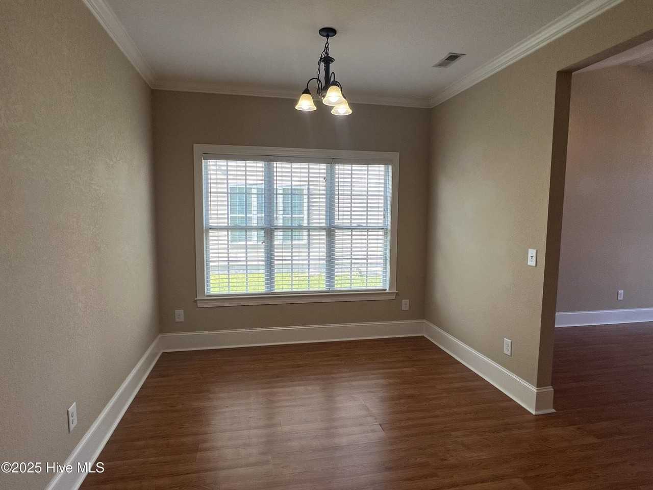 3505 Ellsworth Dr Unit A #A - Photo 3 of 30