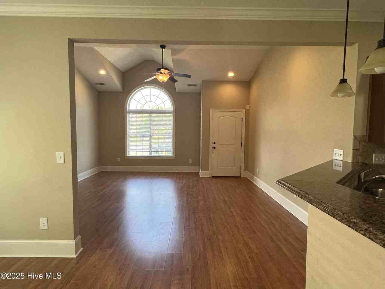 3505 Ellsworth Dr Unit A #A - Photo 4 of 30