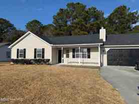 135 Glenwood Dr - Photo 1 of 1