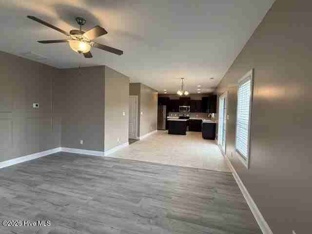 203 Moonstone Ct - Photo 5 of 28