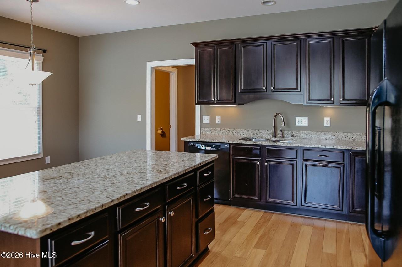 38 Elk Ridge Ln - Photo 6 of 29