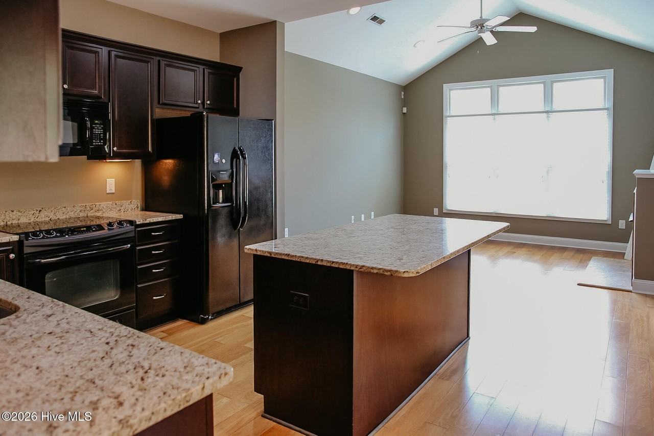 38 Elk Ridge Ln - Photo 7 of 29