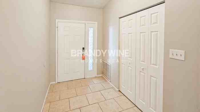 28305 International Ct - Photo 2 of 29