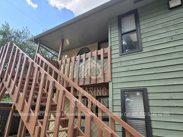 125 E Acres St #B - Photo 2 of 25