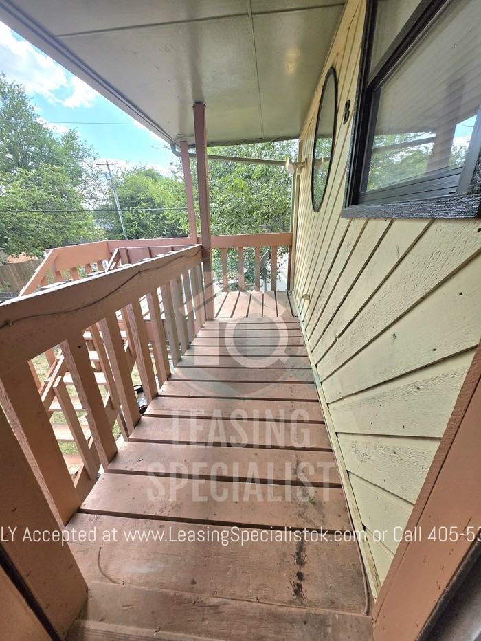 125 E Acres St #B - Photo 3 of 25