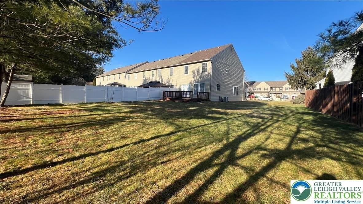 1732 Pinewind Dr - Photo 4 of 44