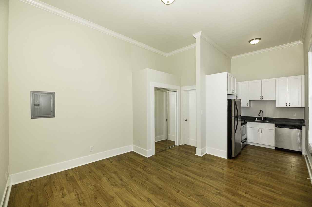 1720 Golden Gate - Photo 5 of 30