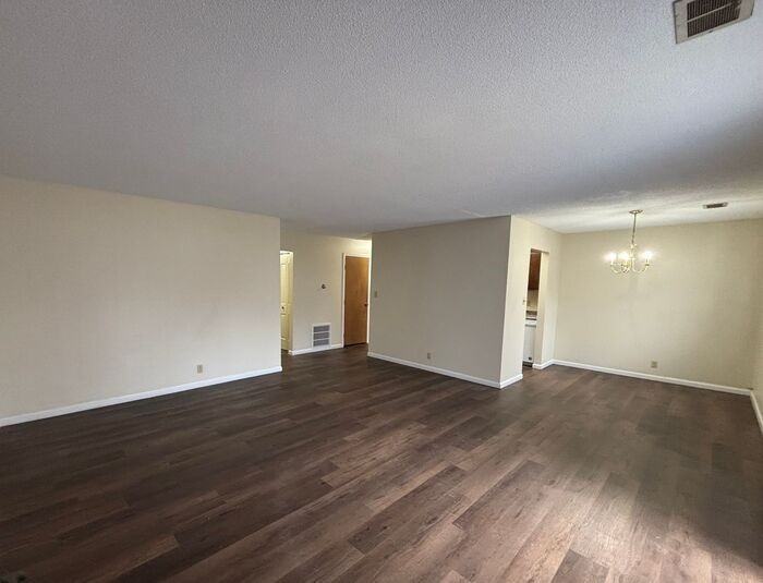 400 S 29th St #F - Photo 5 of 12