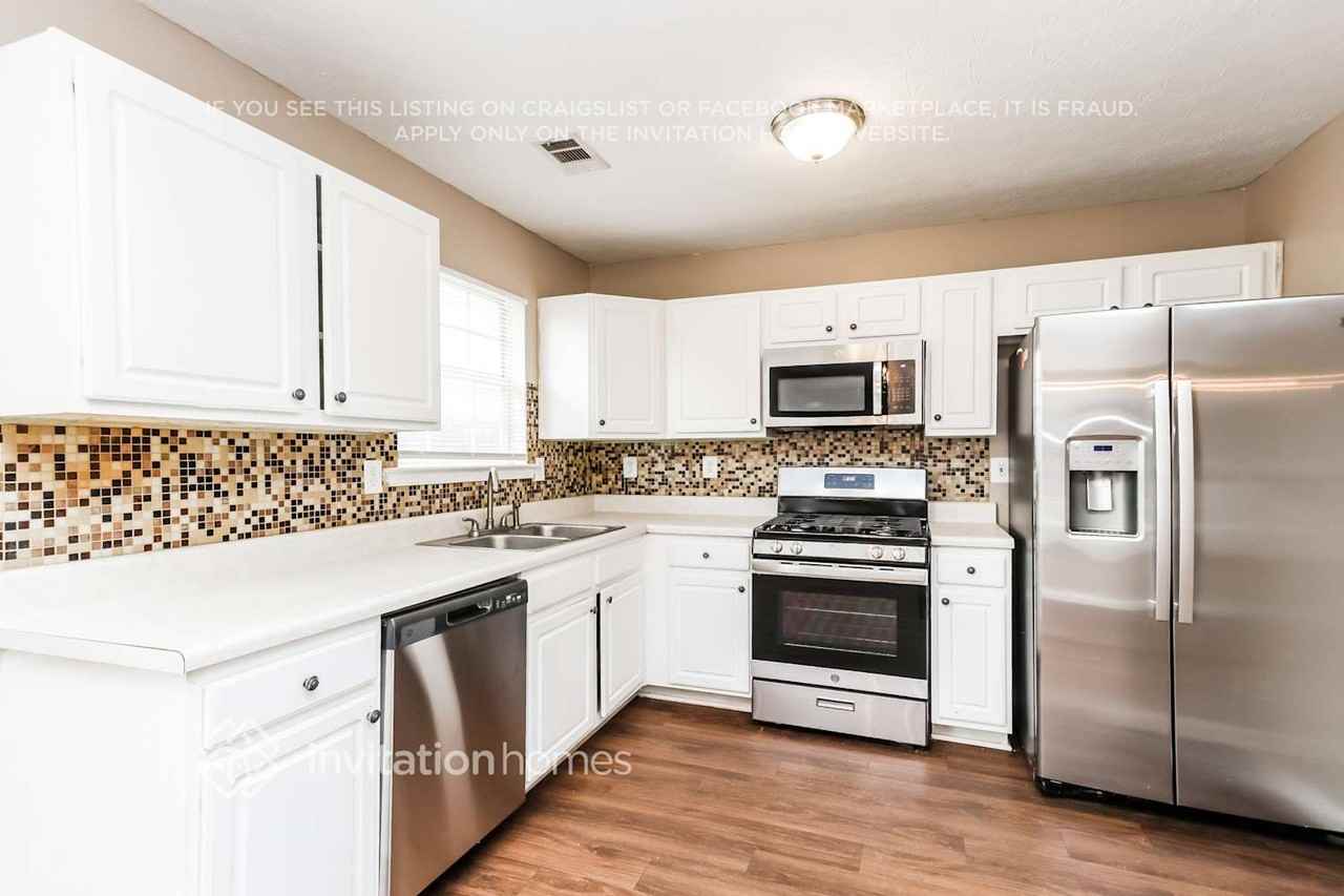 85 Hazelhurst Dr - Photo 6 of 18