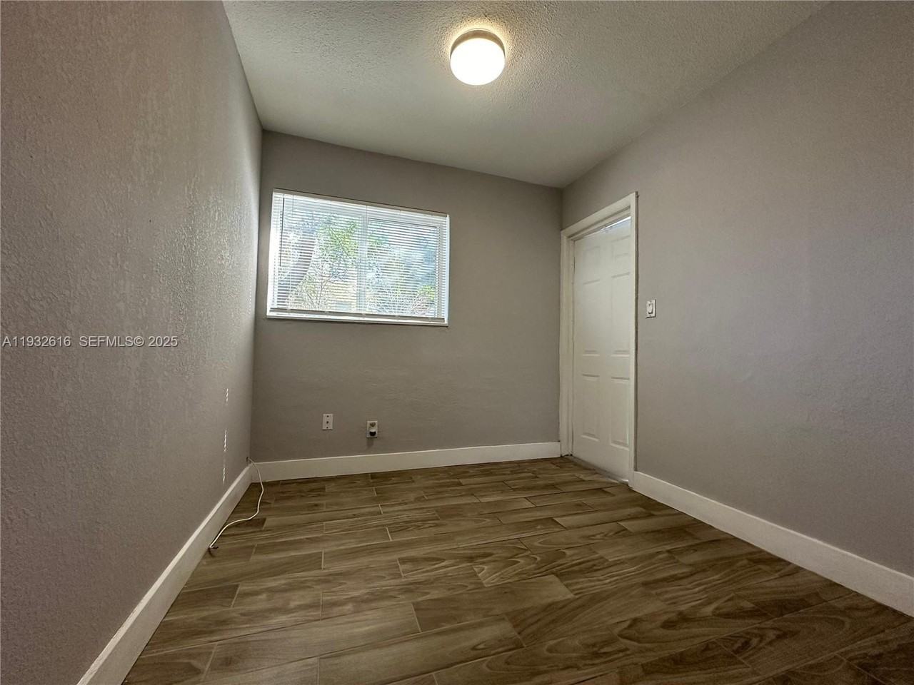 647 Nw 3rd Ave #1 - Photo 7 of 12