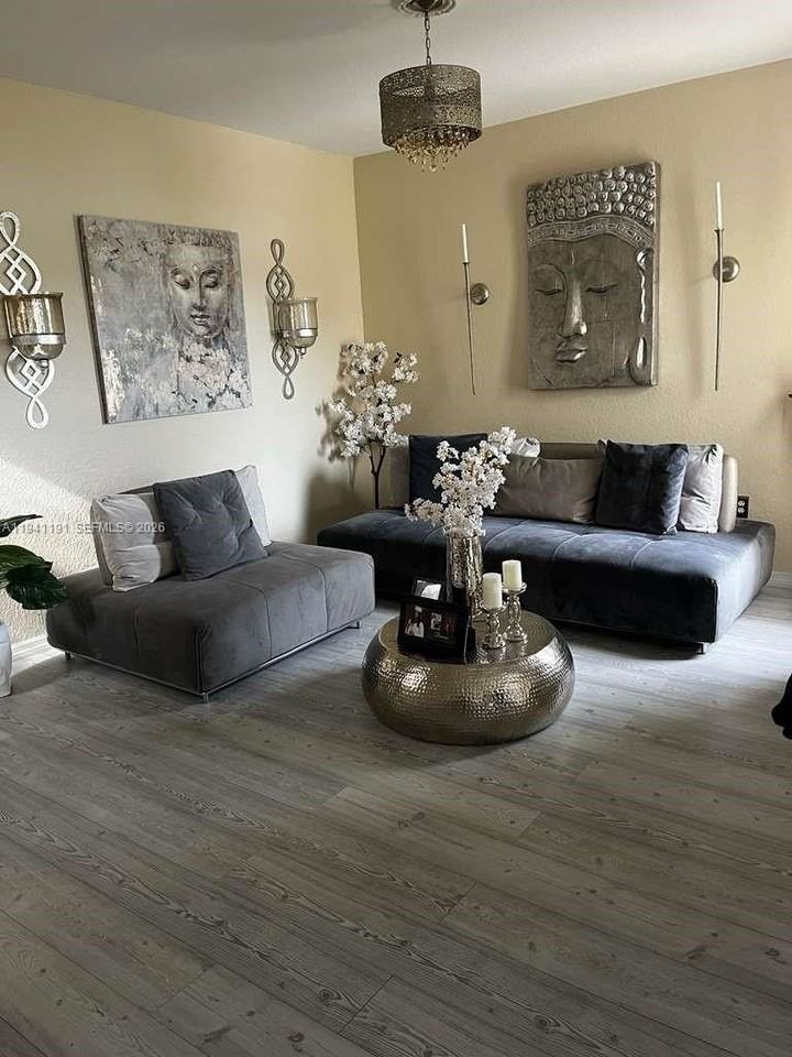 1531 Se 20th Rd - Photo 4 of 10