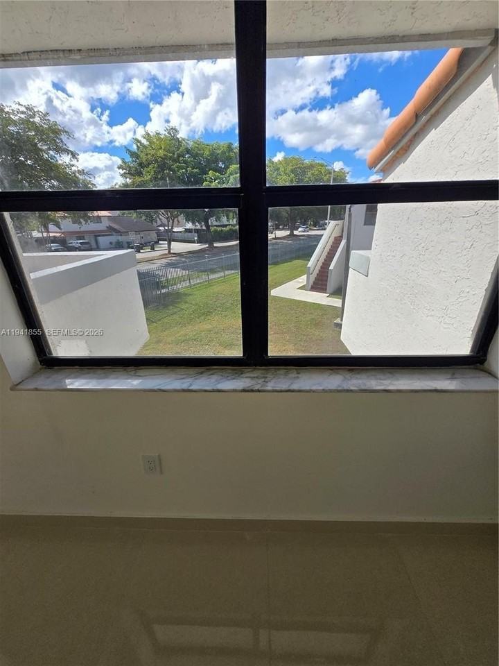 14827 Sw 80th St #201 - Photo 6 of 37