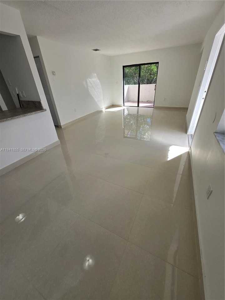 14827 Sw 80th St #201 - Photo 7 of 37