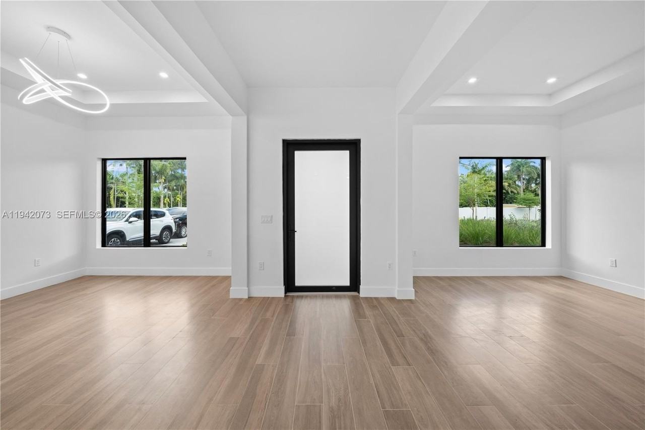 12190 Rhino Oaks Dr - Photo 5 of 9