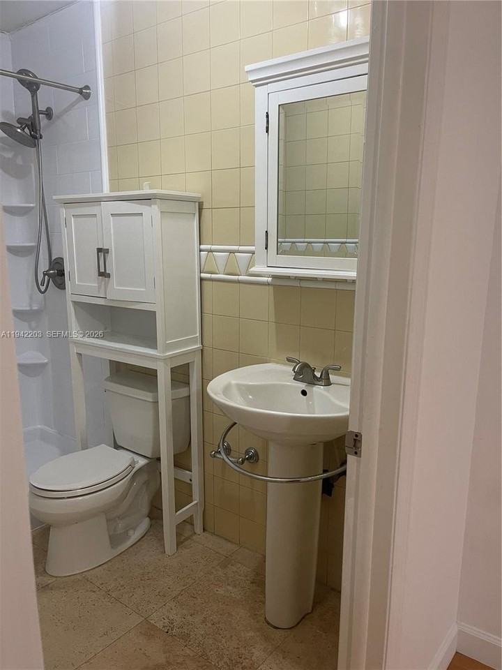 13848 Sw 64th St - Photo 5 of 7