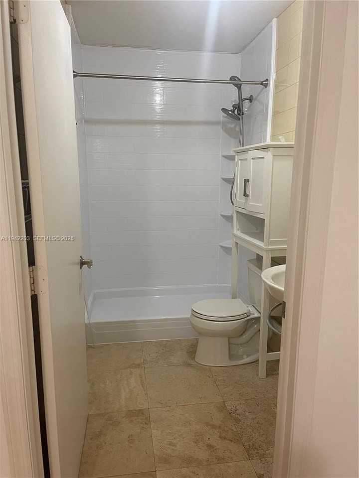 13848 Sw 64th St - Photo 6 of 7